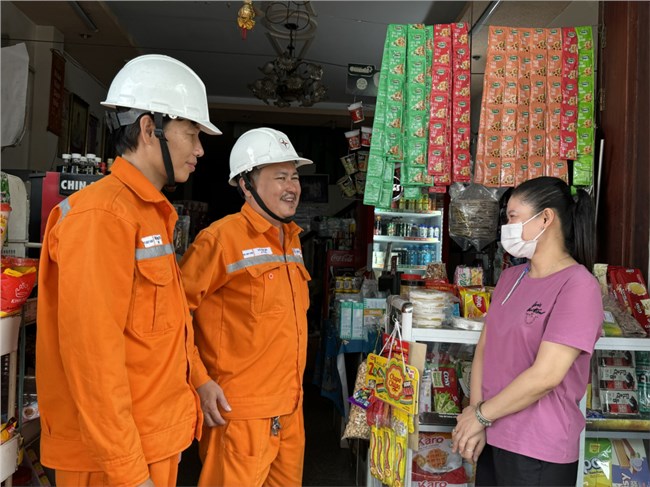 TP.HCM: Vì sao hoá đơn tiền điện tháng 4 tăng cao? (4/5/2024)